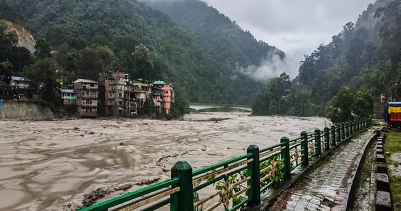 Urgent Efforts Underway to Rescue 102 Individuals Missing in Indian Floods